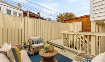 222 TENNESSEE Ave NE, Washington, DC 20002