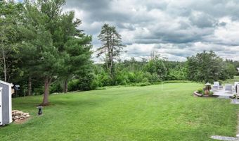 51 Knoll Crest Dr, Bangor, ME 04401