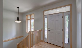5205 Blazingstar Ln, Fitchburg, WI 53711