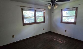 340 E Spring St, Bloomfield, IN 47424