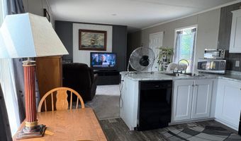 27 Daniel Dr, Belfast, ME 04915