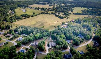 283 Creekside Dr, Arnoldsville, GA 30619