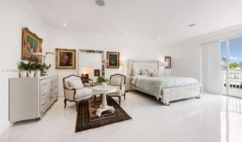 3707 NE 214th St 14, Aventura, FL 33180