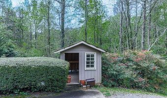 4445 Moon Sta, Acworth, GA 30101