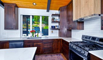 20138 E Cape Horn Rd, Bayview, ID 83803