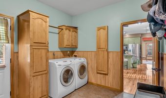 731 E 1100 Rd, Baldwin City, KS 66006