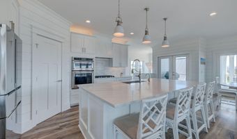 3 Sandspur Trl, Bald Head Island, NC 28461