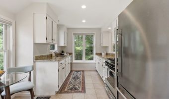32 Brewster Ln 32, Acton, MA 01720