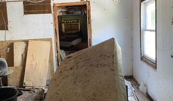 617 Walnut St, Augusta, AR 72006