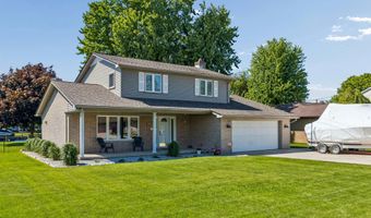 7253 Flamingo Rd, Algonac, MI 48001