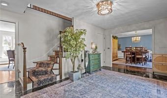1340 Waterford Dr, East Greenwich, RI 02818