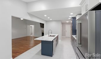 15 Kaylor Dr, Arden, NC 28704