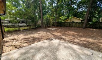 6 Oakwood Dr, Beaufort, SC 29907