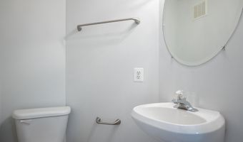 4951 BRENMAN PARK Dr 410, Alexandria, VA 22304