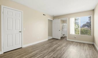 525 N Beech St 23, Escondido, CA 92025