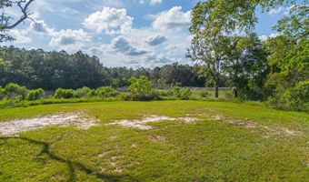 113 Pine Tree Rd, Bay St. Louis, MS 39520