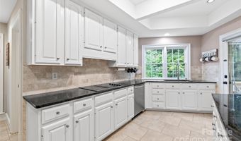 8600 Brownes Pond Ln, Charlotte, NC 28277