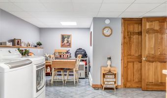 1391 Turner St, Auburn, ME 04210