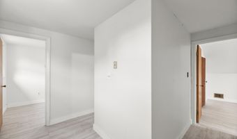 826 Riverside, Augusta, ME 04330