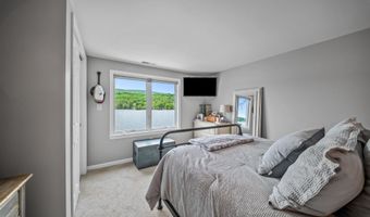 195 E Side Dr, Alton, NH 03809