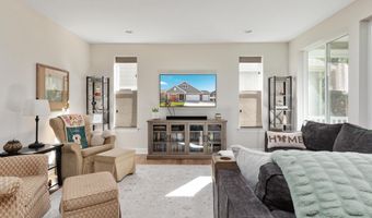 144 COWBIRD St, Lake Frederick, VA 22630