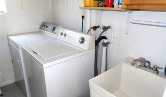 910 Dogwood Dr, Barefoot Bay, FL 32976