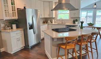 8201 Windcombe Blvd, Indianapolis, IN 46240