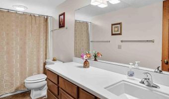 19 Sugar Maple Trl, Madison, WI 53717