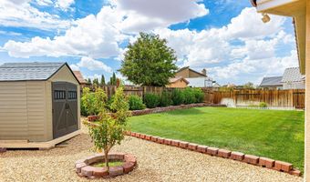 20805 W Lake Dr, California City, CA 93505