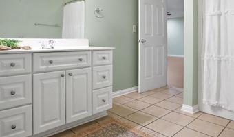 93 North Dr, Almo, KY 42020