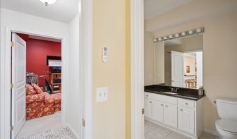 28 N De Baun Ave 208, Airmont, NY 10901