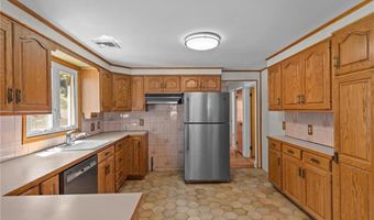65 Howland Rd, Cranston, RI 02910