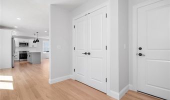 52 Governor St, Cumberland, RI 02864