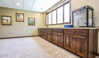 2405 NW 16th Ave, Aberdeen, SD 57401