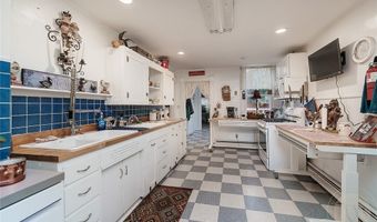 43 N Woodard Ave, Absarokee, MT 59001