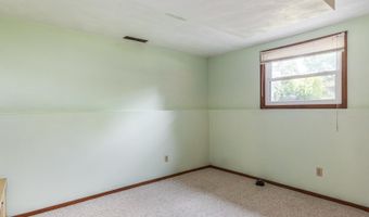 3323 N MORRISON St, Appleton, WI 54911