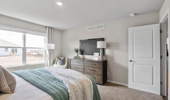 1027 34TH St SE, Altoona, IA 50009