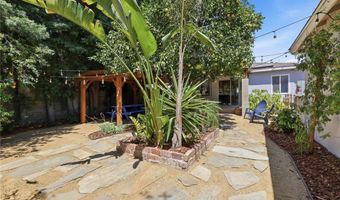 8337 Lennox Ave, Los Angeles, CA 91402