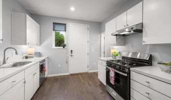 432 E OLIVER St, Baltimore, MD 21202