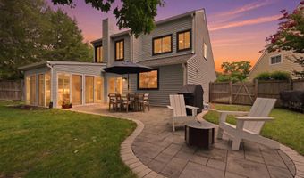8 CONSTITUTION Sq, Annapolis, MD 21401