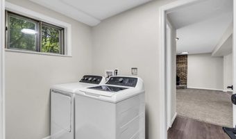 226 Mill Creek Dr, Bayville, NJ 08721