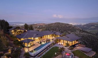 20877 Wild Willow Hollow Rd, Escondido, CA 92029
