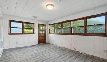 605 W Main St, Anamosa, IA 52205