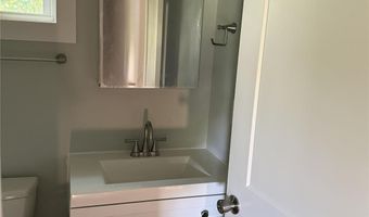 1 Freeport Ln, Asheville, NC 28806