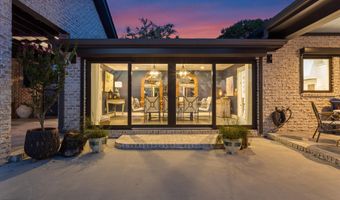 927 N Shore Dr, Biloxi, MS 39532