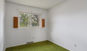 6921 POULOS Dr, Cheyenne, WY 82009