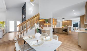 7137 Kamilo St, Honolulu, HI 96825