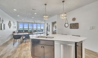 570 Linden Dr, Arnolds Park, IA 51331
