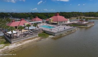 333 Loquat Dr, Barefoot Bay, FL 32976