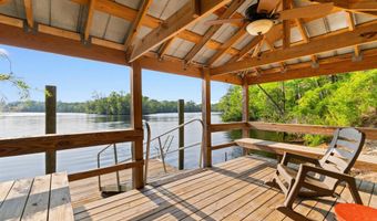 1884 Clarence Dr, Andrews, SC 29510